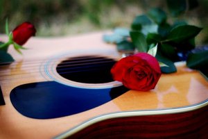 Rose_and_Guitar_by_ambie_bambi
